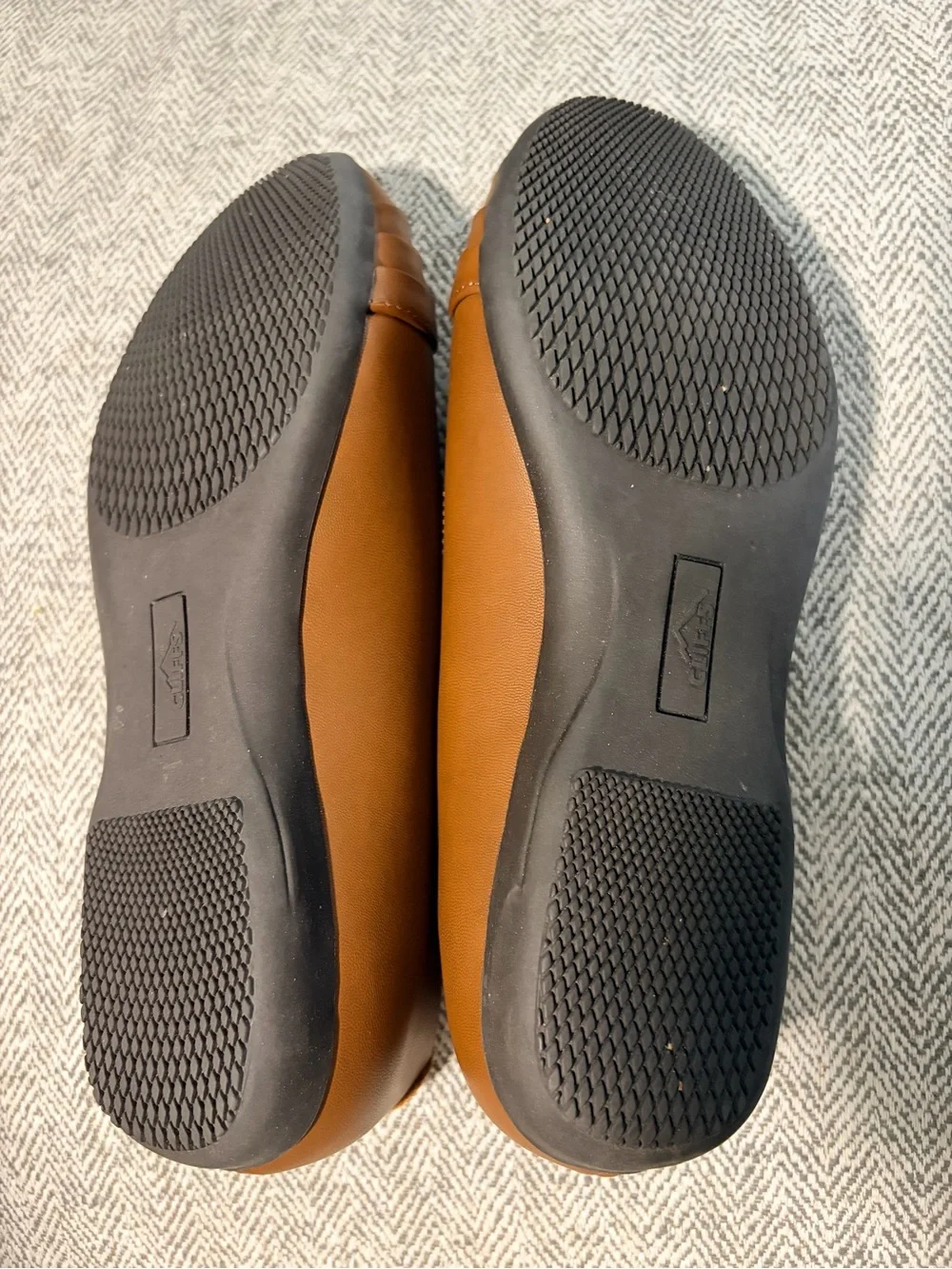 Cliffs by White Mountain Cognac Ballet Flats